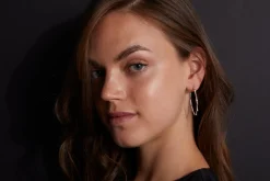 CLIVE 18K DIAMOND SCALLOPED HOOP EARRING