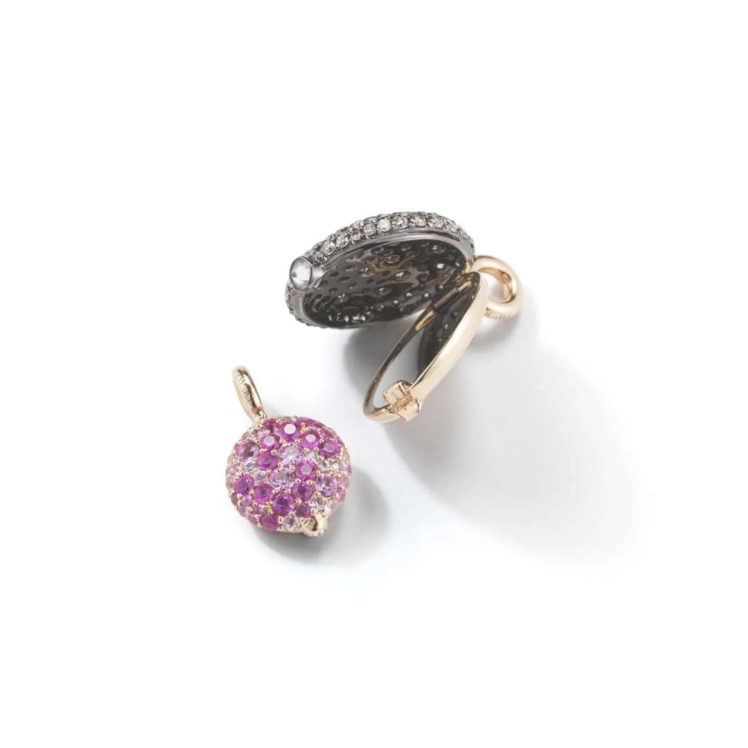 OC X WF 18K MEDIUM AMETHYST PEBBLE LOCKET