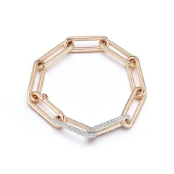 SAXON 18K ELONGATED CHAIN LINK BRACELET WITH DOUBLE DIAMOND LINKS