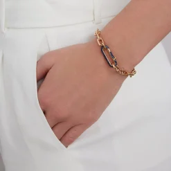 SAXON 18K GOLD CHAIN LINK BRACELET WITH ELONGATED BLUE SAPPHIRE LINK CLASP